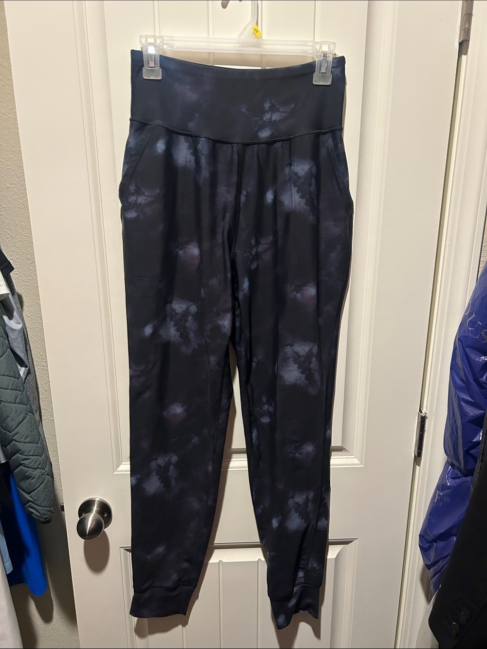 Women’s Tall Tie-Dye Jogger Pants - Navy/Black